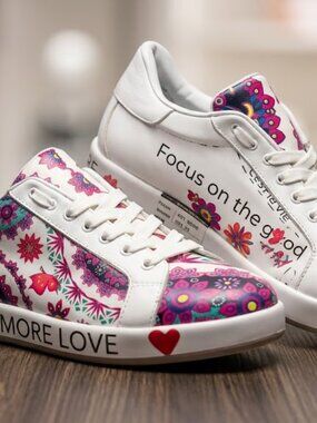White Leather Graphic Sneakers Size 7